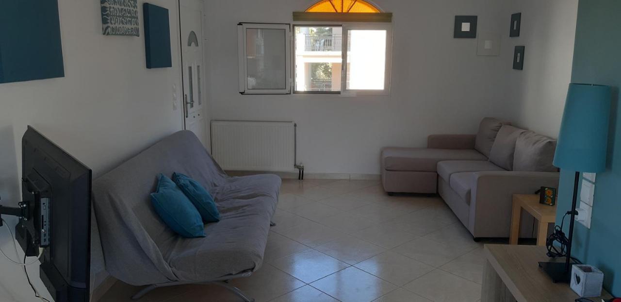 דירות Khelmáta Theasis House מראה חיצוני תמונה