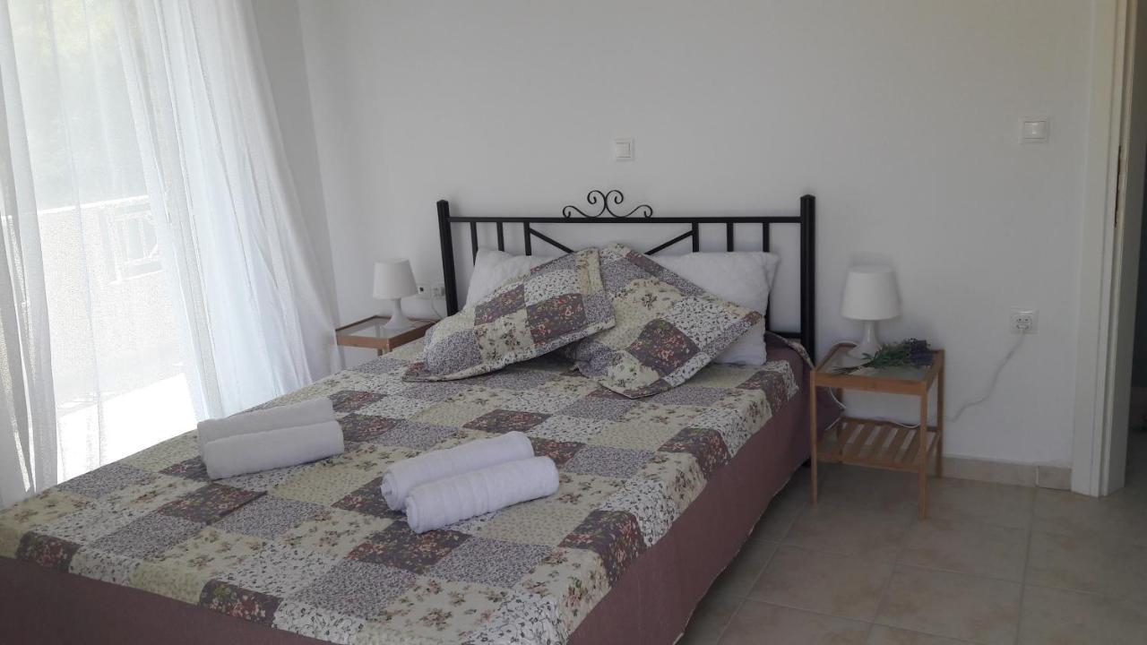 דירות Khelmáta Theasis House מראה חיצוני תמונה
